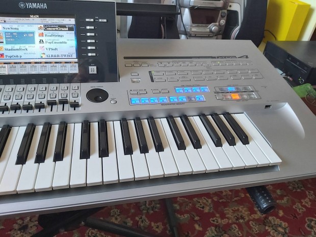 yamaha tyros 4