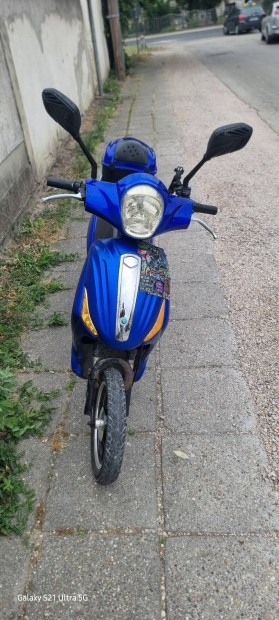 ztech zt-09 elektromos robogó