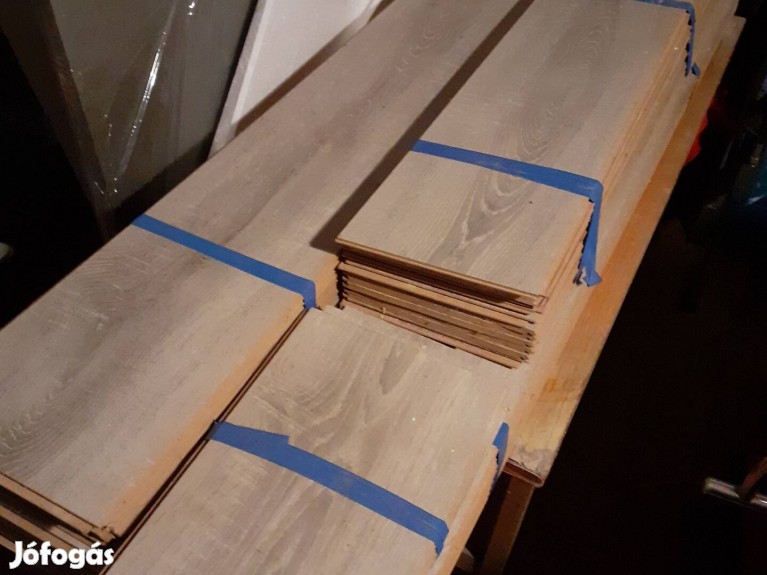 Bontott Laminalt Parketta Ingyen Elviheto () Bontott Laminalt Parketta Ingyen Elviheto