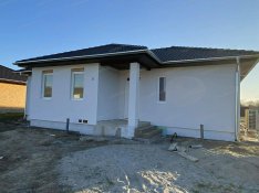 107 nm-es ház eladó Kecskemét