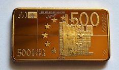 24 karátos arannyal bevont 500 eurós tömb