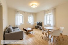 70 nm-es ház eladó Márok