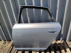 Audi A4 B7 Bal hátsó ajtó 26351733