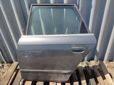 Audi A4 B7 Bal hátsó ajtó 26351770