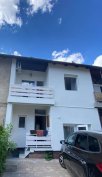 Balatonalmádi központi részén, sorházi 3 szintes lakás