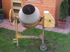 Betonkeverő bérelhető