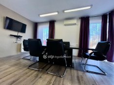 Debreceni eladó 175 nm-es ház