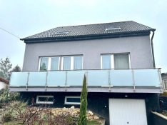 Dupla nappalis+5 szobás családi ház műhellyel/raktárral Győrújbaráton