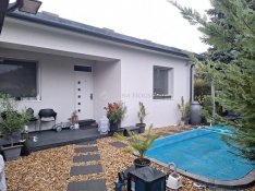 Eladó 117 nm-es ház Kecskemét