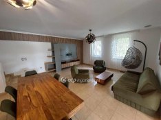 Eladó 320 nm-es ház Kecskemét