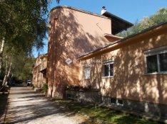 Eladó 600 nm-es ház Csolnok