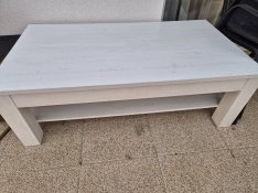 Eladó Dohányzóasztal