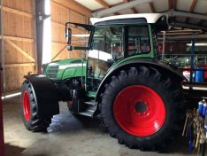 Eladó Traktor Fendt 208 Vario TMS