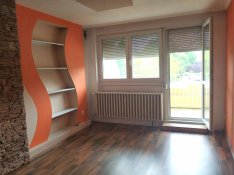 Eladó XVII.kerület Újlak utcában 51 m2-es első emeleti panellakás