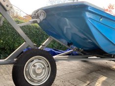 Elado egy Boston Whaler 420/170 Trimaran csonak