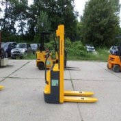 Eladó egy Jungheinrich Ejc 10 típusúelektromos gyalogkíséretű targonca