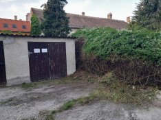 Eladó garázs Sopron