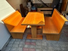 Étkező garnitúra kiváló állapotban 100.000 Ft fenyőből