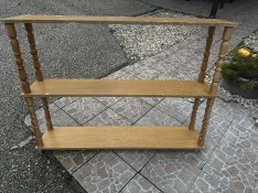 Fali polc, könyvespolc