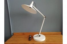 Fehér retro stílusú asztali, íróasztali lámpa, design lámpa
