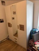 Fehér tölgyfa színű 3ajtós tükrös 2fiókos szekrény