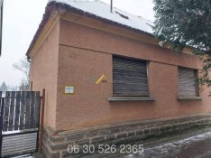 Felújítandó, 2 szobás ház nagy telekkel eladó Sárváron