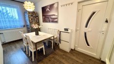 Felújított, erkélyes, 2 szobás tégla építésű lakás