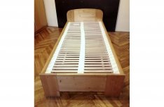 Fenyőfa ágy eladó