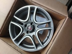 Fiat grande punto evo 4x100 17" 56,6!