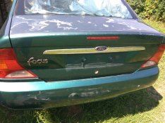 Ford Focus (99) MK1 1.8 16v sedan bontott alkatrészei olcsón