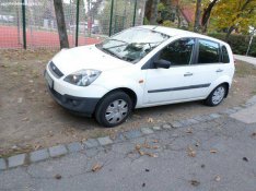 Ford fiesta 2006 , 2007 , 2008 5 ajt. fehér minden alkatrésze eladó!