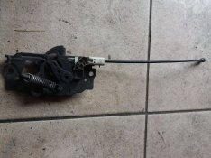 Ford focus III motorháztető zárszerkezet 8000.- 2011-2018-ig!