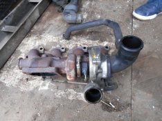 Ford transit 2000 utáni 2,4 Tddi alkatrész eladó