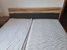 Francia ágy kompletten világítással egyben eladó!