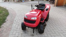 Fűnyírótraktor, Jonsered LT2115CMA