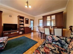 GYŐR-NÁDORVÁROSI 2 SZOBÁS TÉGLALAKÁS, ERKÉLLYEL!