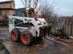 Gépi földmunka Bobcat homlokrakodóval& minikotróval, fuvarozás