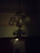 Hagyatéki bútorok és csillárok