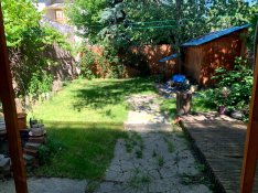 Hangulatos Kertkapcsolatos kis téglaházrész Eladó