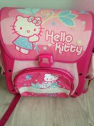 Hello Kitty Ergonómikus Iskolatáska kiváló állapotban 3000 ft fix ár