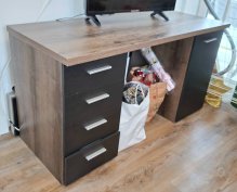 Íróasztal 145 x 77 x 60 cm