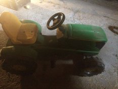 John Deere 6210R pedálos traktor
