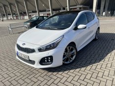 KIA CEE'D 1.6 CRDI Limitált Prémium 127.E KM.PA...