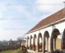 Kerecsend felújítás alatt álló ház eladó.