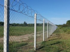 Kerítésdrót, kerítésoszlop vadháló drótháló drótkerítés drótfonat