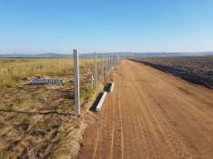 Kerítésépítés, kerítés betonoszlop vadháló drótháló elem drótkerítés