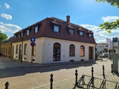 Kiadó üzlethelység, Mosonmagyaróvár, 150 m2