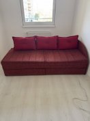 Kinyitható kanapé ágynemű tartóval