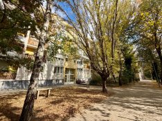 Klasszikus elrendezés, teljes kényelem - felújított lakás Komáromban