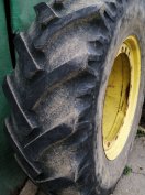 Kormorán 20,8r38 gumik felnivel vagy nélküle